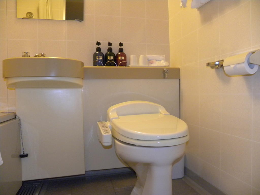 Hotel Benex Jonezava Szoba fotó