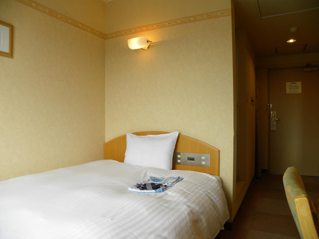 Hotel Benex Jonezava Szoba fotó