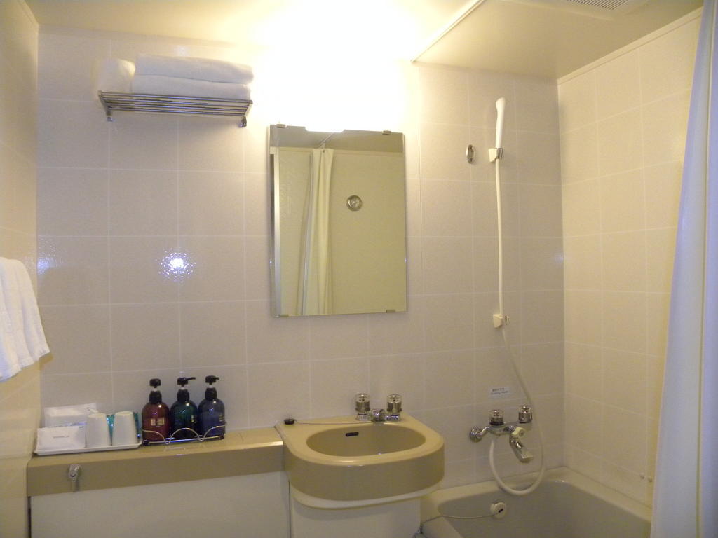 Hotel Benex Jonezava Szoba fotó